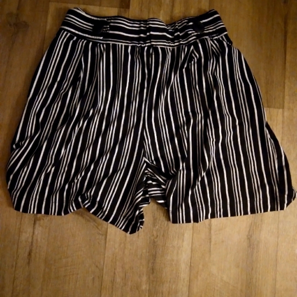 Medium, black stripped shorts